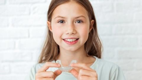 Private Orthodontics for Children & Teenagers background